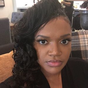 Meet your Posher, Aungela